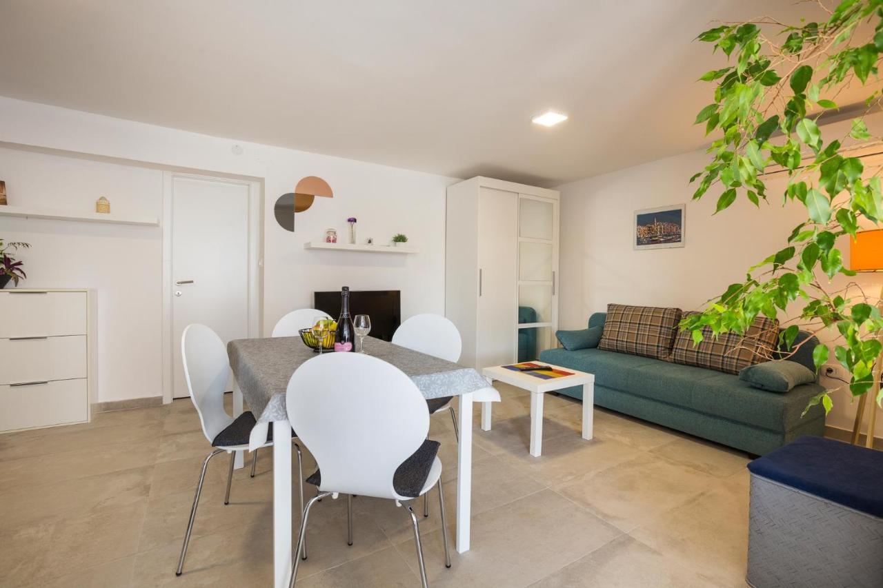 Apartaments Punta Relax 乌马格 外观 照片